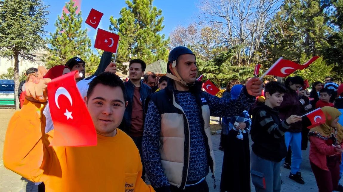 29 EKİM CUMHURİYET BAYRAMINI COŞKUYLA KUTLADIK